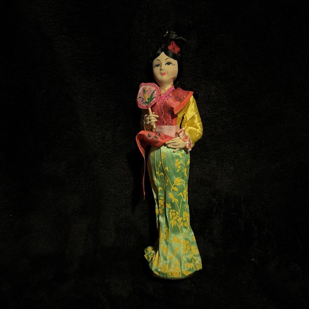 Vintage 1950s 9.5 "Japanese Doll Origami Geisha on Wood Stand